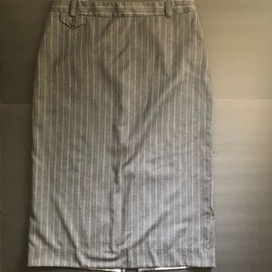 Lands’ End Grey White PinStriped Pencil Size 8